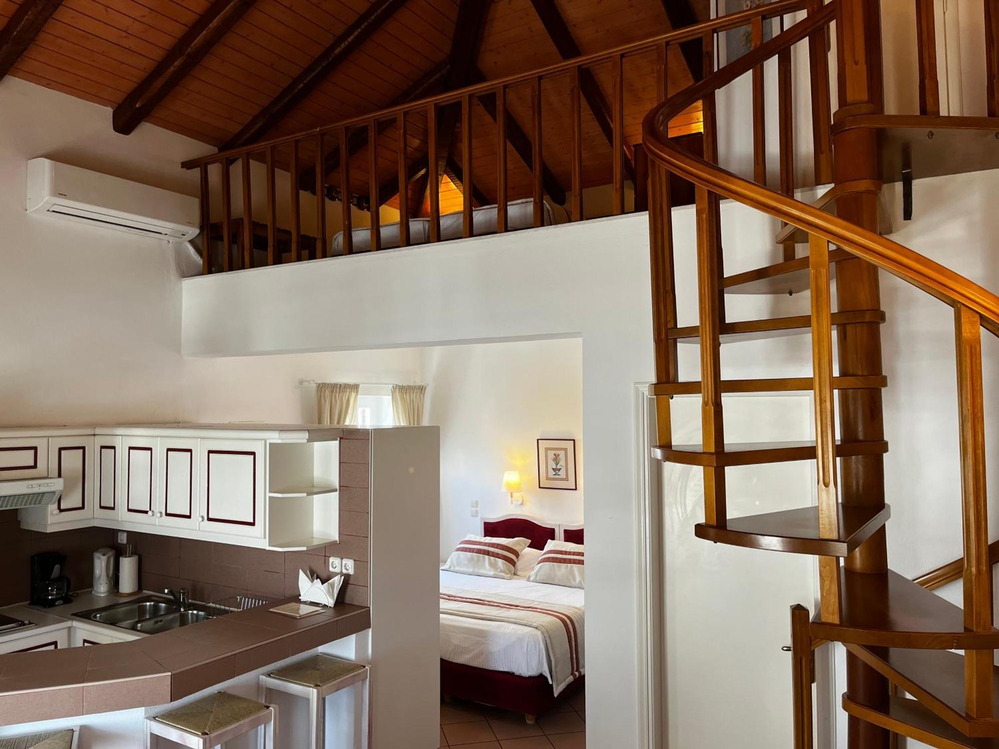 Nissia Traditional Residences Spetses エクステリア 写真